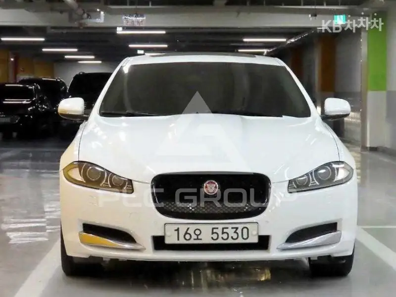 2013 Jaguar XF