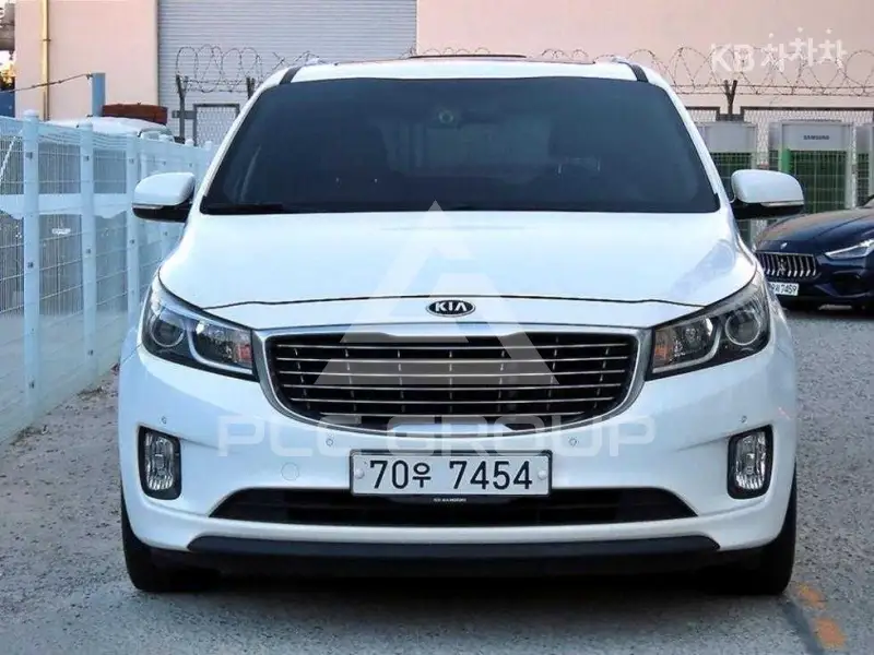 2014 KIA Carnival