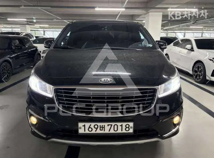 2014 KIA Carnival