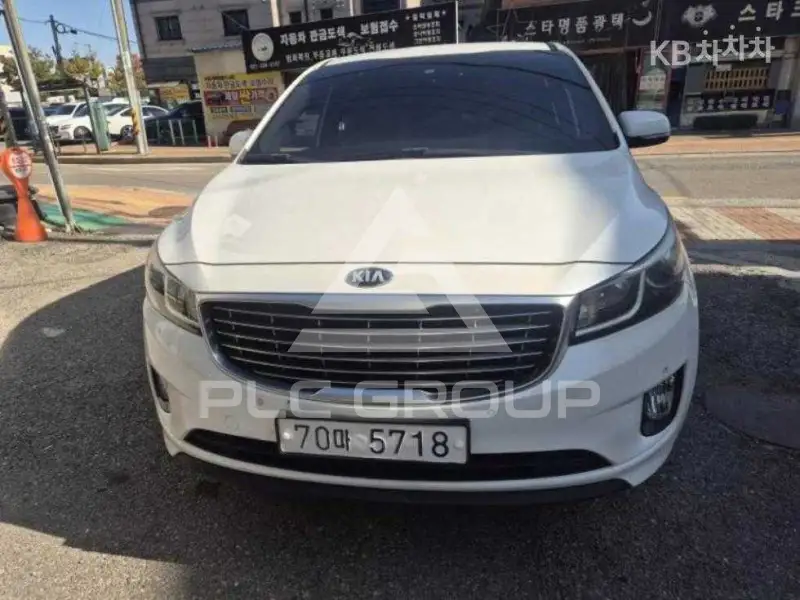 2014 KIA Carnival