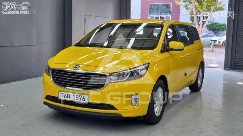 2014 KIA Carnival