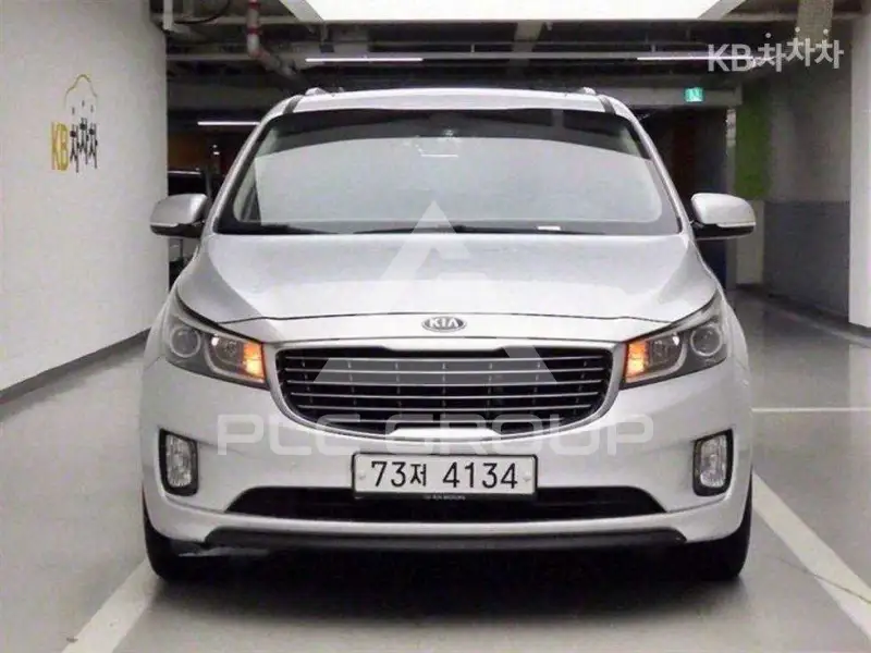 2014 KIA Carnival