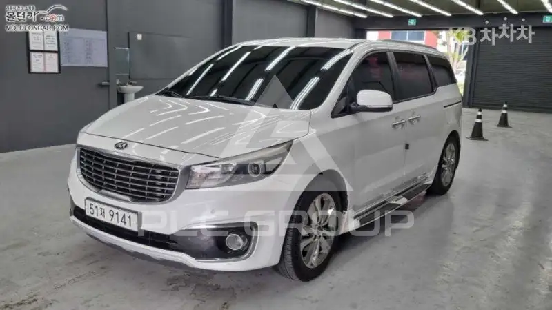 2014 KIA Carnival