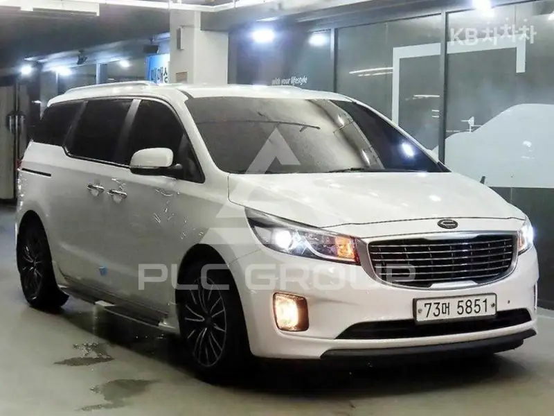 2014 KIA Carnival