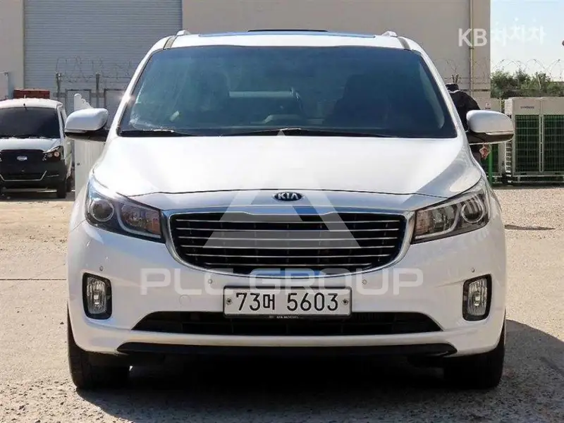 2014 KIA Carnival
