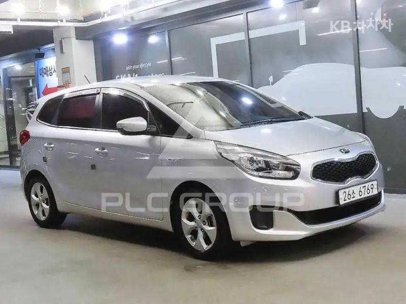 2014 KIA Carens
