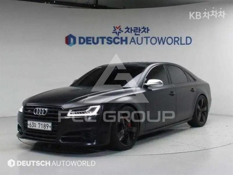 2014 Audi S8
