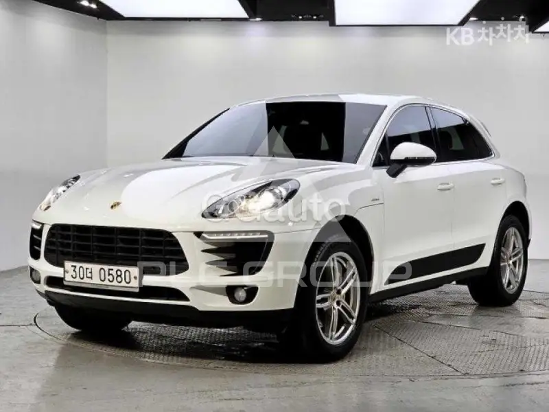 2014 Porsche Macan