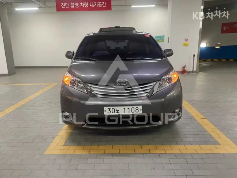 2014 Toyota Sienna