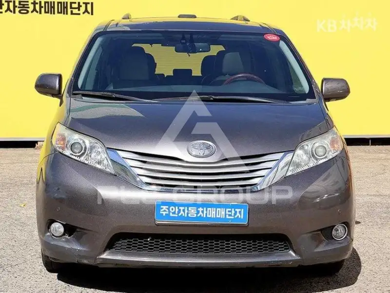 2014 Toyota Sienna