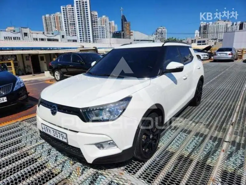 2015 KG Mobility Tivoli
