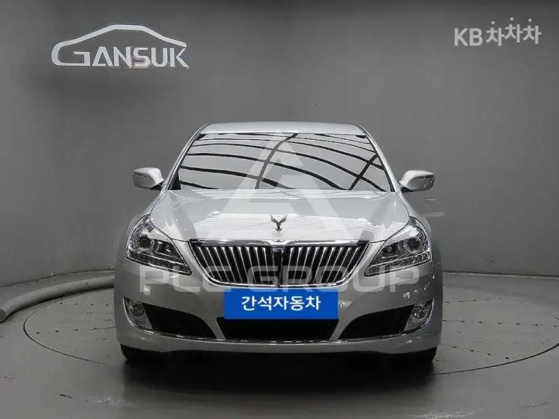 2015 Hyundai Equus