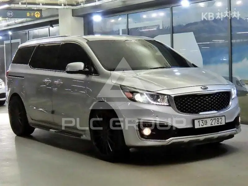 2015 KIA Carnival