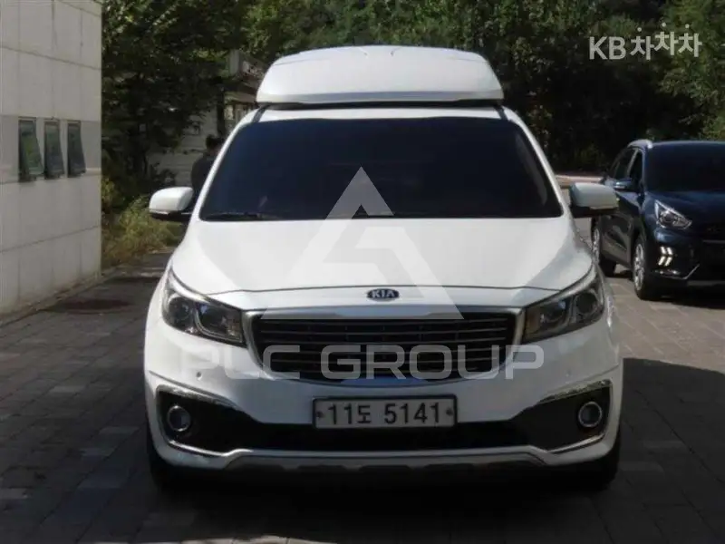 2015 KIA Carnival