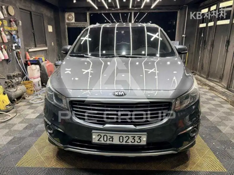 2015 KIA Carnival