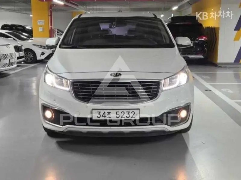 2015 KIA Carnival
