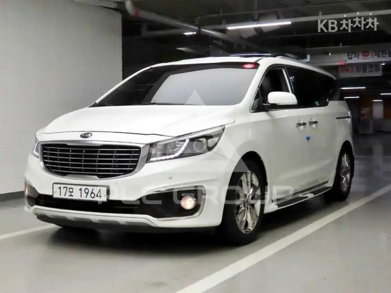 2015 KIA Carnival