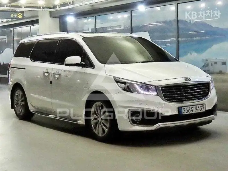 2015 KIA Carnival