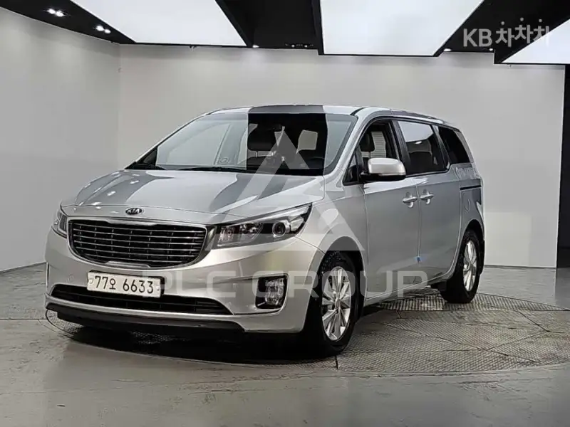 2015 KIA Carnival