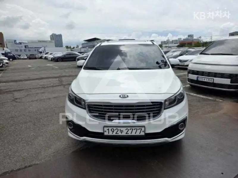 2015 KIA Carnival