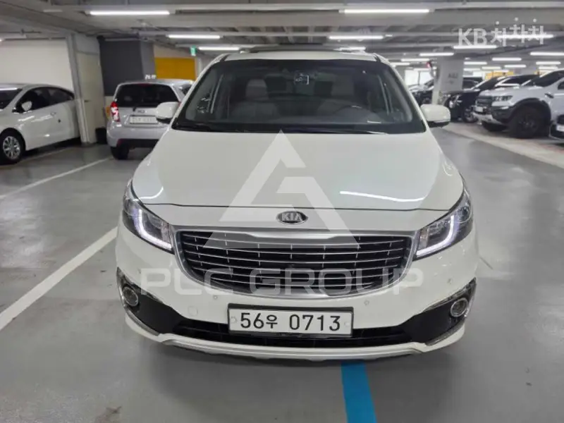 2015 KIA Carnival