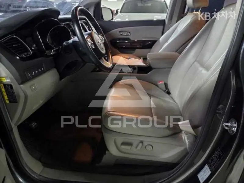 2015 KIA Carnival