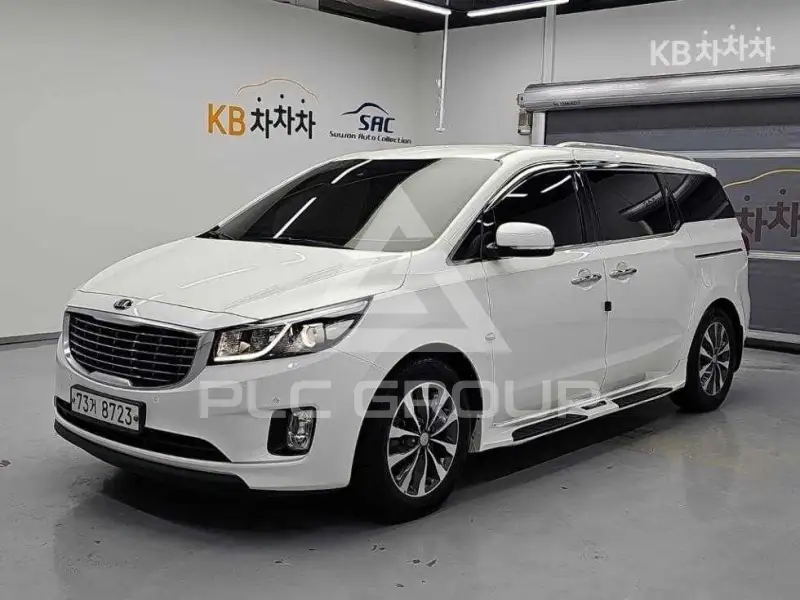 2015 KIA Carnival