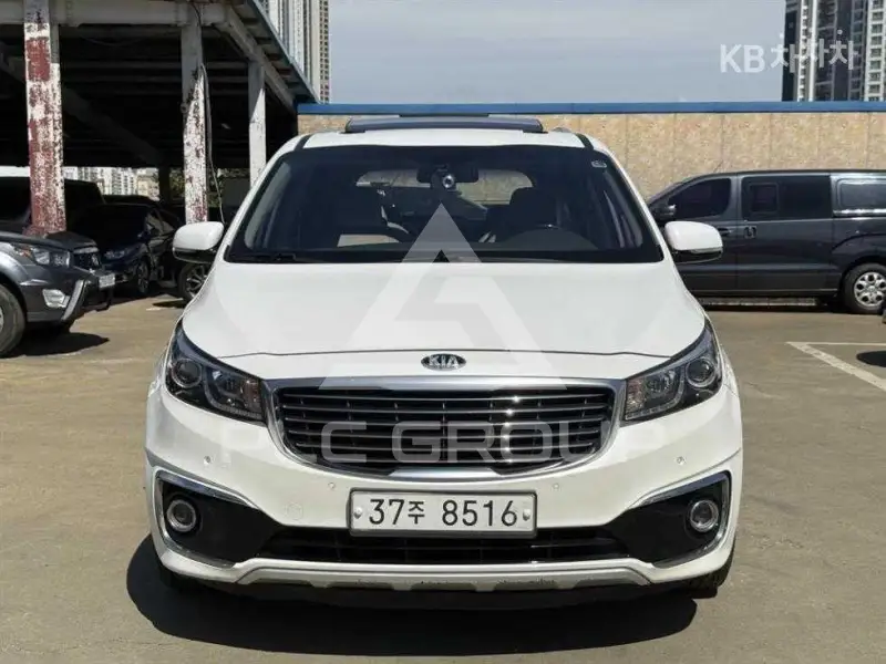 2015 KIA Carnival
