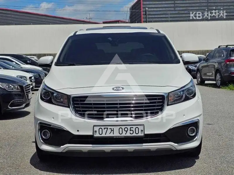 2015 KIA Carnival