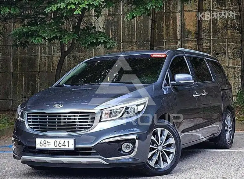 2015 KIA Carnival