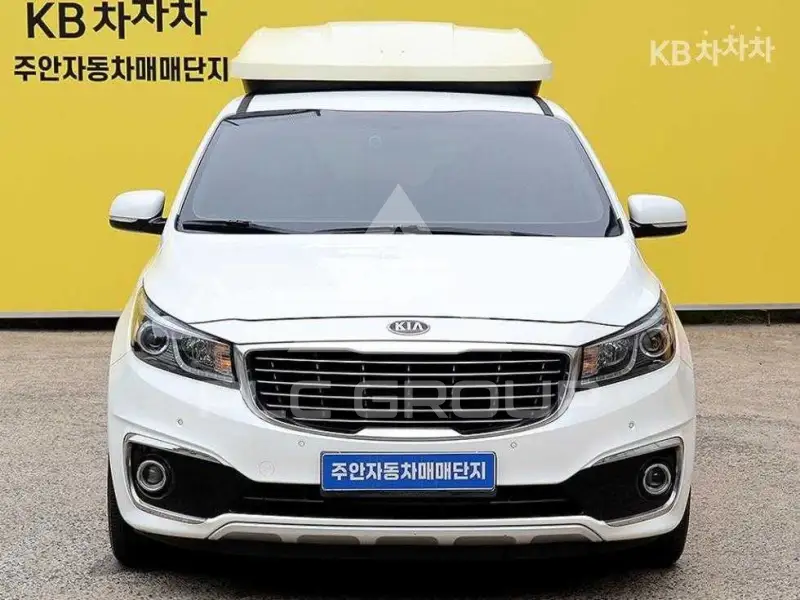 2015 KIA Carnival