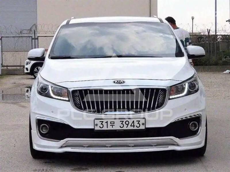 2015 KIA Carnival