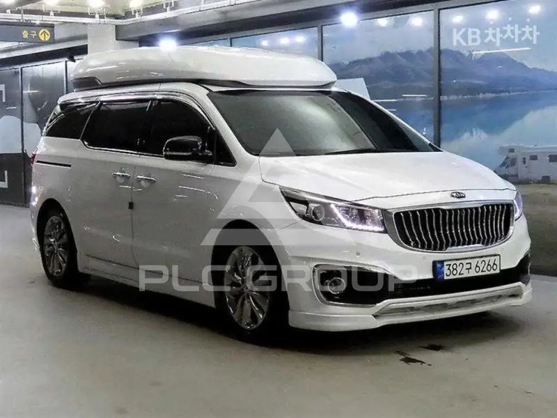 2015 KIA Carnival