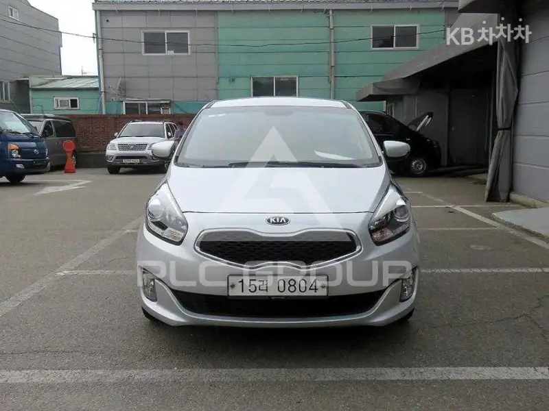 2015 KIA Carens