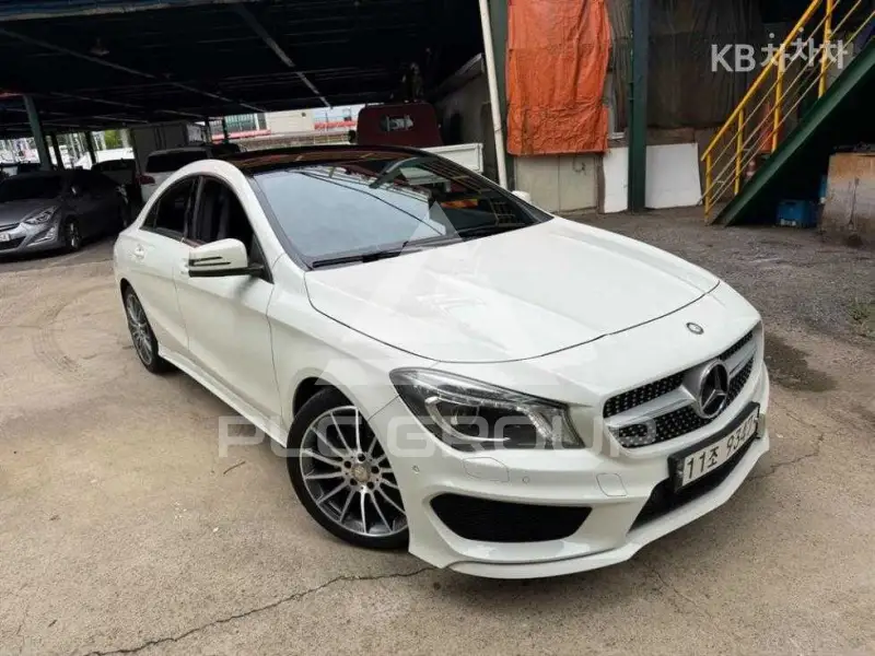 2015 Mercedes Benz CLA-Class
