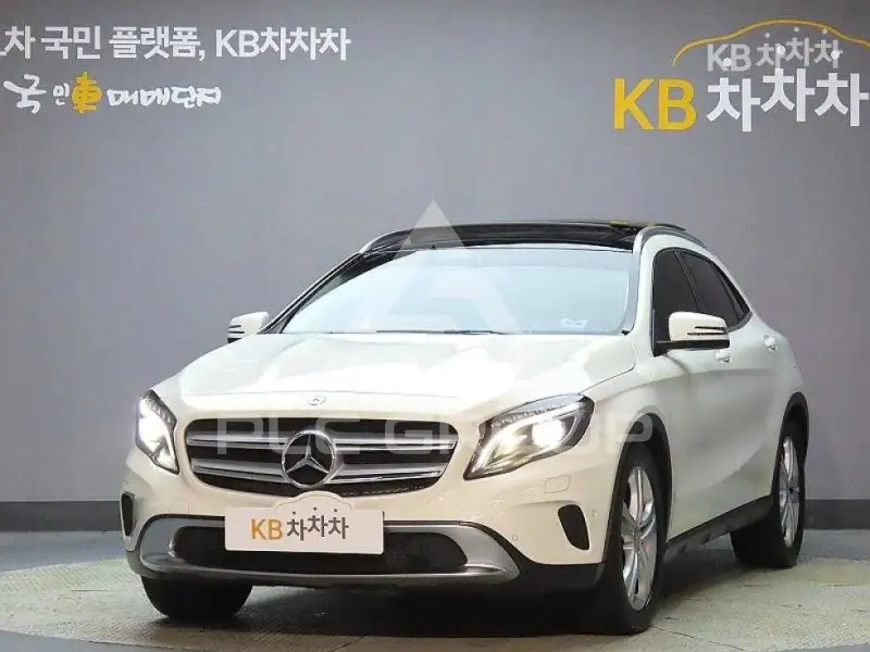 2015 Mercedes Benz GLA-Class