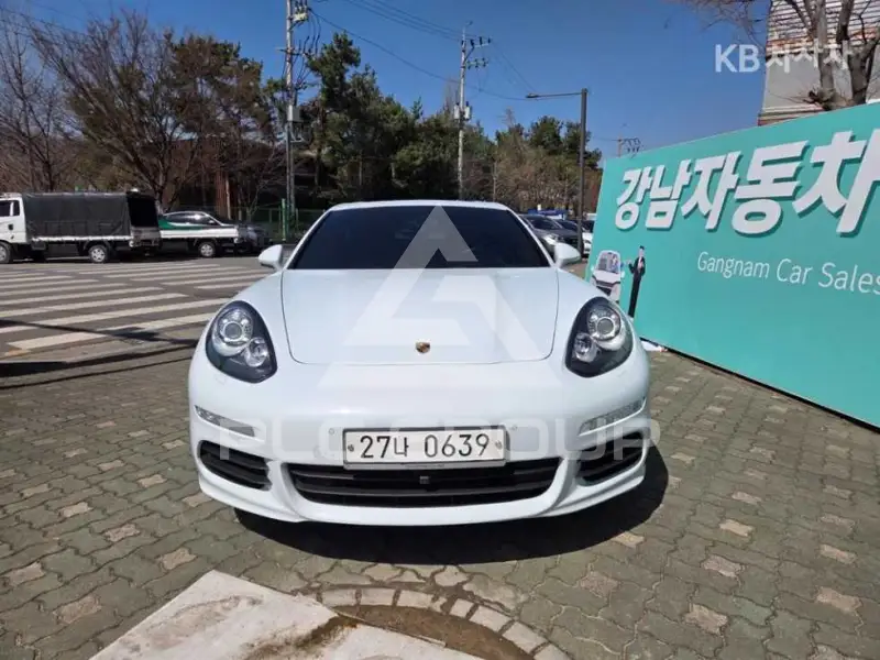 2015 Porsche Panamera