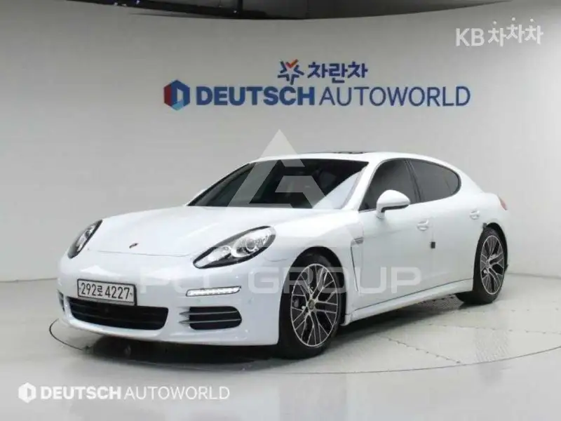 2015 Porsche Panamera
