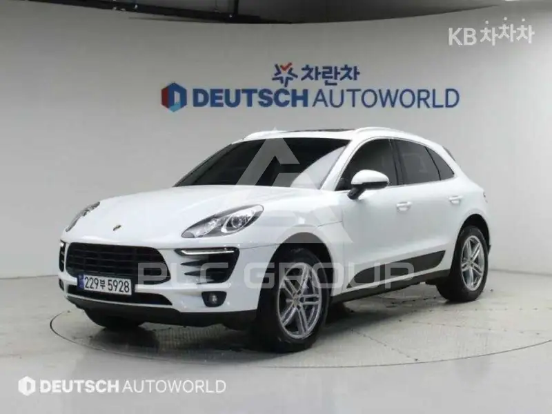 2015 Porsche Macan