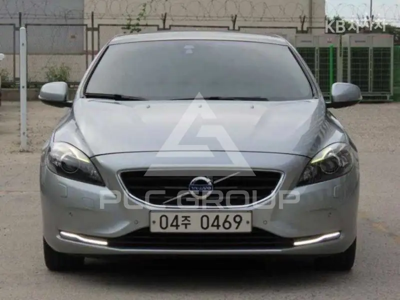 2015 Volvo V40
