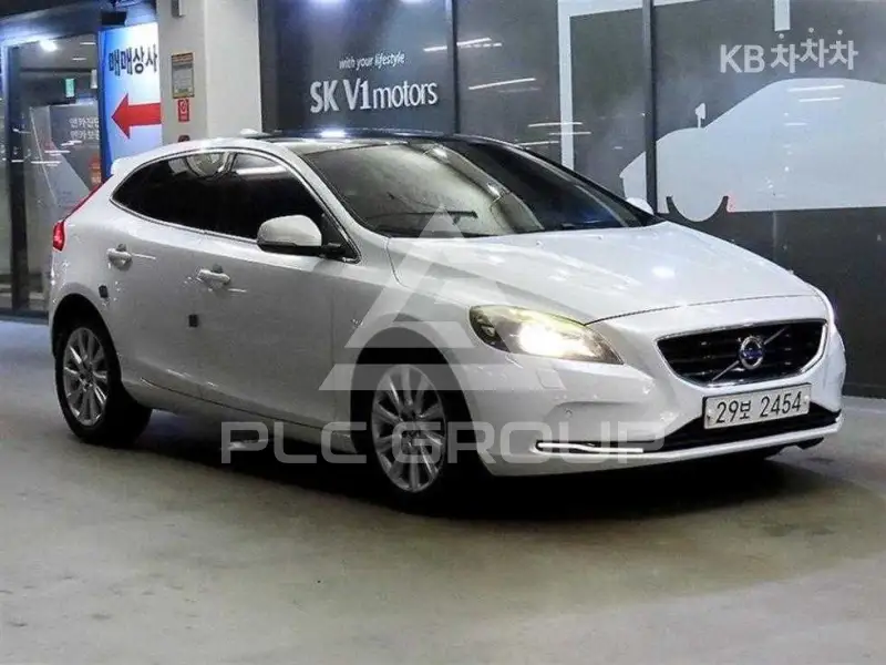 2015 Volvo V40