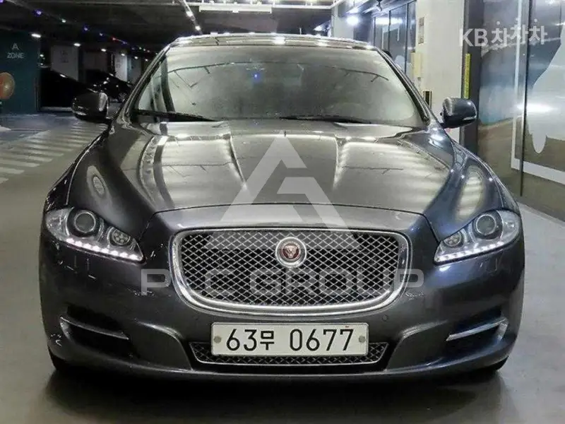 2015 Jaguar XJ