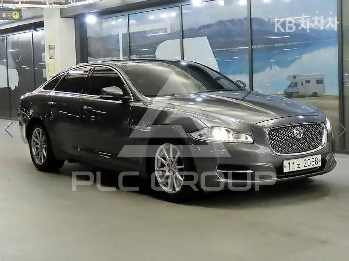 2015 Jaguar XJ