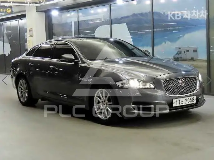 2015 Jaguar XJ
