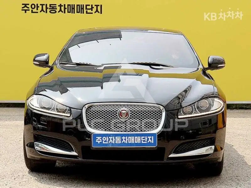 2015 Jaguar XF
