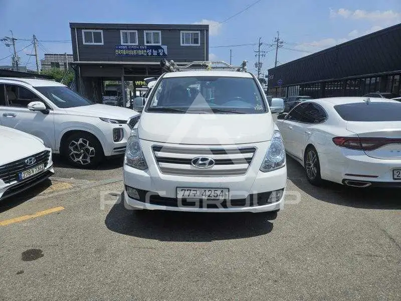2016 Hyundai Starex