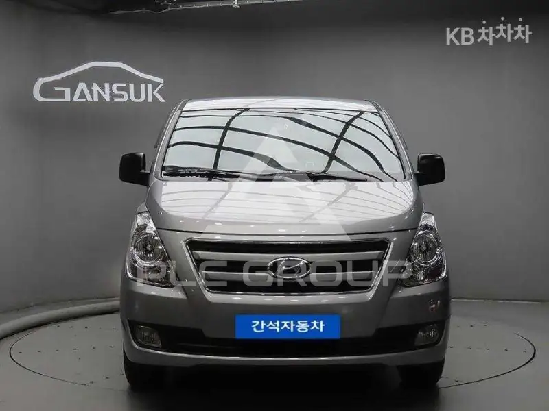 2016 Hyundai Starex