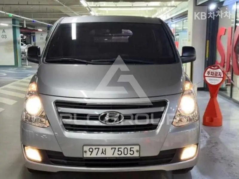 2016 Hyundai Starex