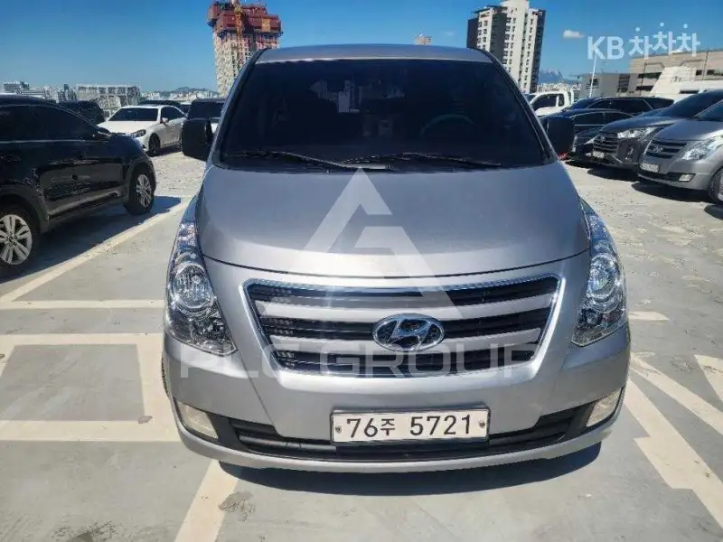 2016 Hyundai Starex