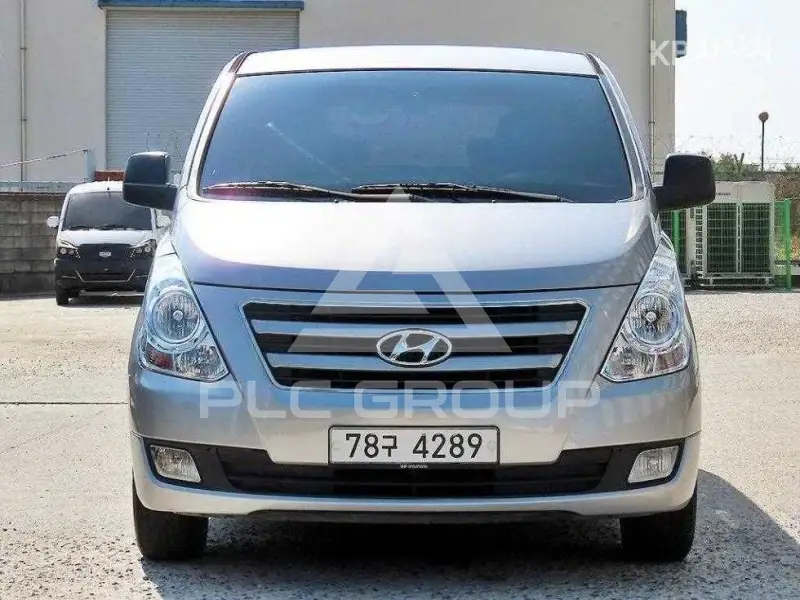 2016 Hyundai Starex